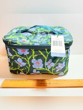 Vera Bradley essential large brush up cosmetic case in charlotte stems NEW